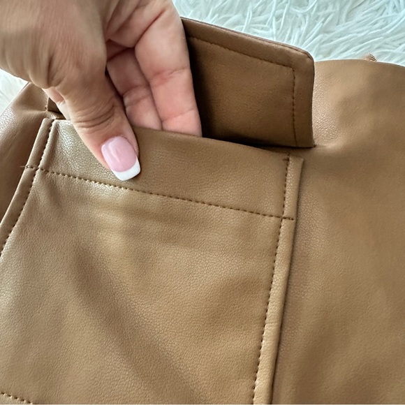 Olivaceous Faux Leather Mini Skirt – Camel Tan Utility Pockets, Size Small - Picture 15 of 16